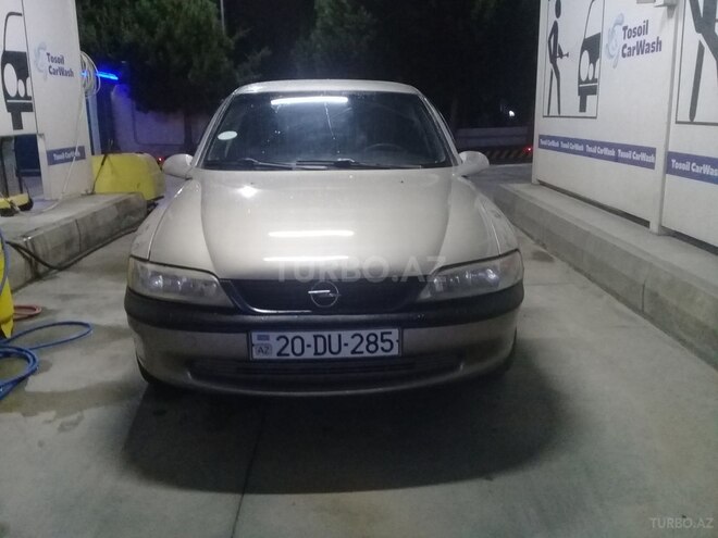 Opel Vectra 1997, 235,841 km - 2.0 л - Bakı