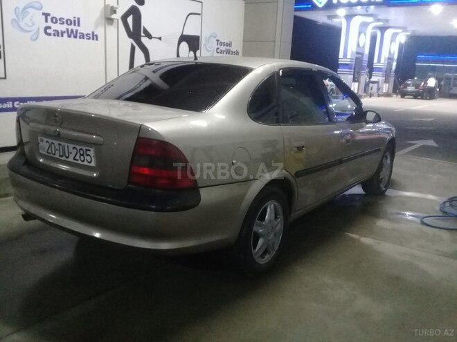 Opel Vectra 1997, 235,841 km - 2.0 л - Bakı
