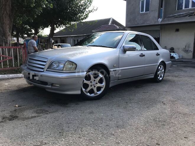 Mercedes C 240 1999, 271,000 km - 2.4 l - Bakı
