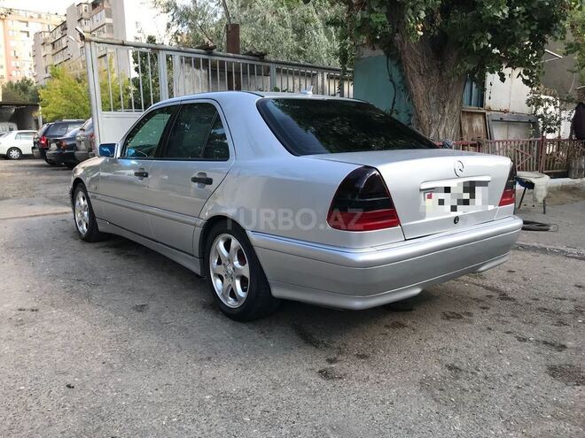 Mercedes C 240 1999, 271,000 km - 2.4 l - Bakı