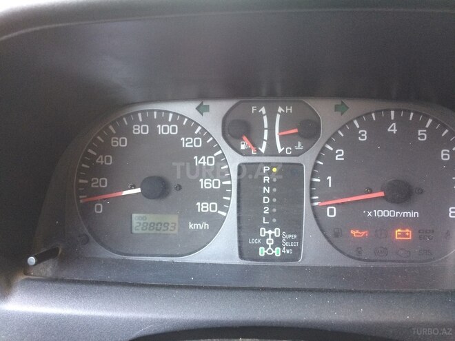 Mitsubishi Pajero io 2000, 288,093 km - 2.0 л - Bakı