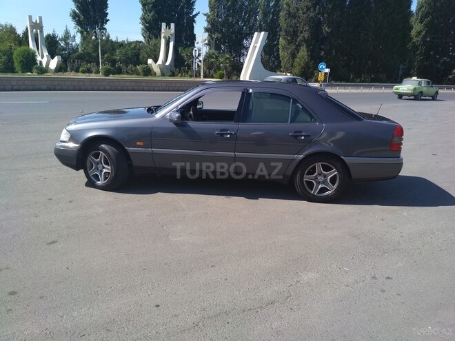 Mercedes C 200 1995, 350,000 km - 2.0 л - Bərdə