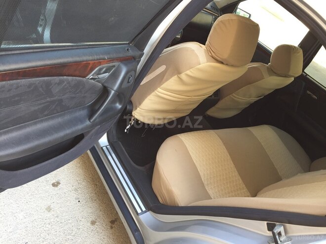 Mercedes E 240 1999, 320,000 km - 2.4 l - Bakı