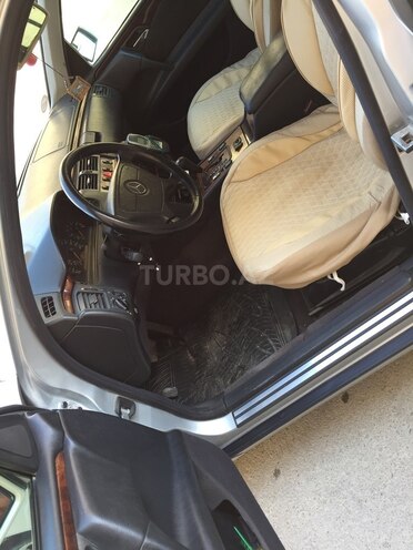 Mercedes E 240 1999, 320,000 km - 2.4 l - Bakı