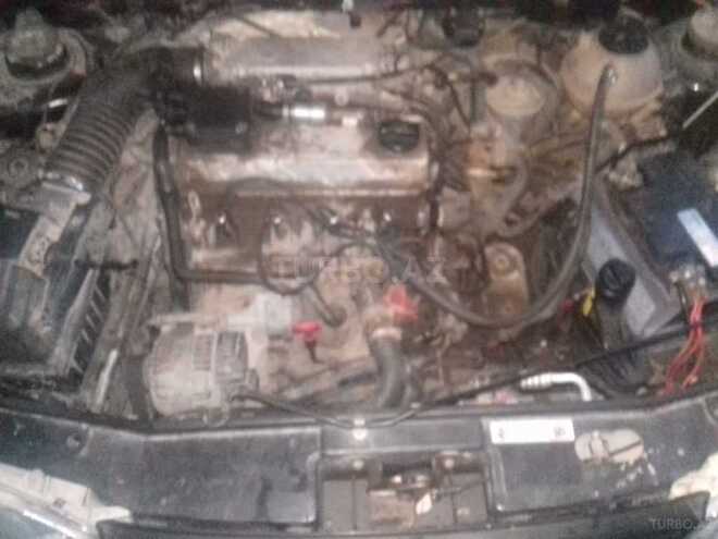Volkswagen Golf 1994, 352,412 km - 2.0 л - Gəncə