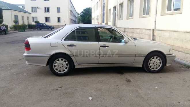 Mercedes C 180 2000, 215,767 km - 1.8 l - Yevlax