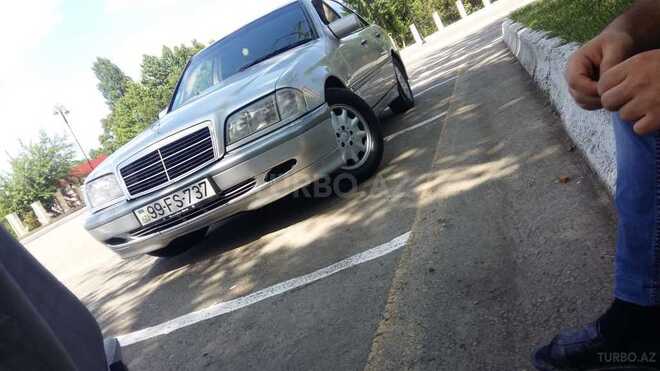 Mercedes C 180 2000, 215,767 km - 1.8 l - Yevlax