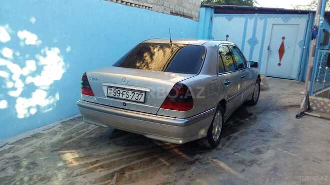 Mercedes C 180 2000, 215,767 km - 1.8 l - Yevlax