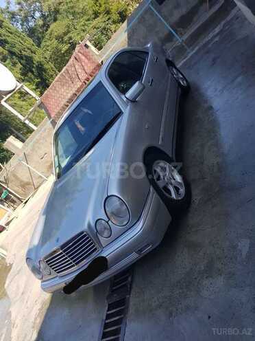 Mercedes E 240 1999, 276,000 km - 2.4 л - Gəncə
