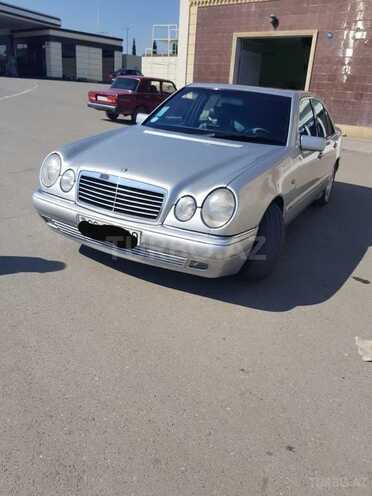 Mercedes E 240 1999, 276,000 km - 2.4 л - Gəncə