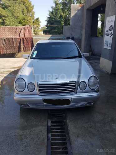 Mercedes E 240 1999, 276,000 km - 2.4 л - Gəncə