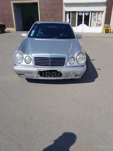 Mercedes E 240 1999, 276,000 km - 2.4 л - Gəncə