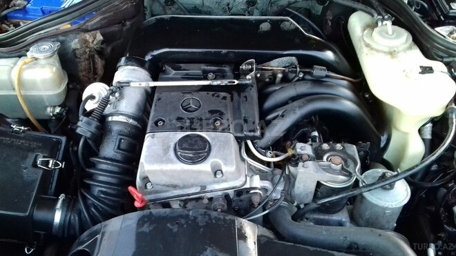 Mercedes E 250 1995, 300,000 km - 2.5 l - Bakı