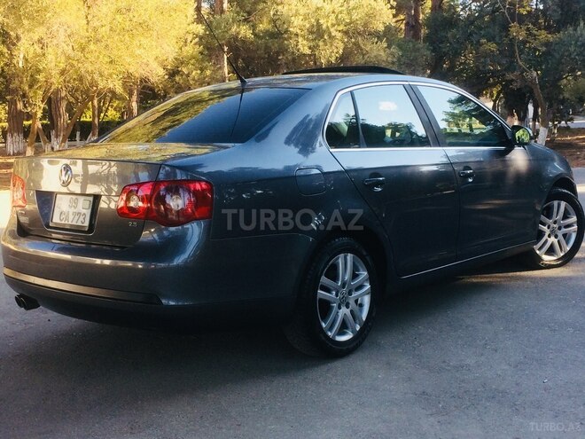 Volkswagen Jetta 2008, 188,000 km - 2.5 l - Sumqayıt