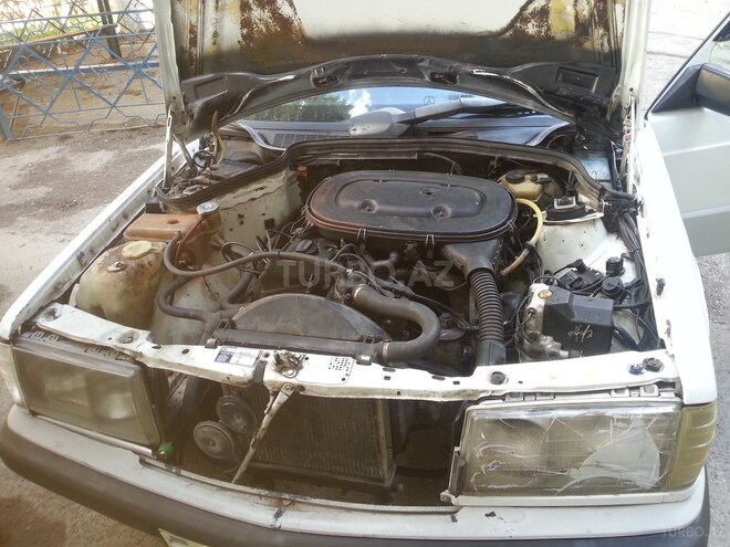 Mercedes 190 1990, 295,000 km - 1.8 л - Bakı