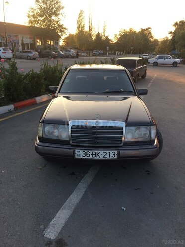 Mercedes E 300 1992, 223,900 km - 3.0 l - Qəbələ