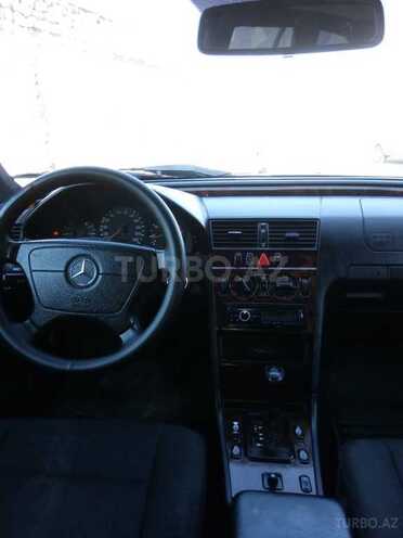 Mercedes E 220 2000, 428,128 km - 2.2 l - Bakı