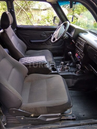 LADA (VAZ) Niva 2007, 110,000 km - 1.7 l - Quba
