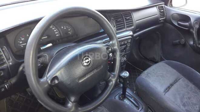 Opel Vectra 1995, 501,000 km - 2.0 l - Bakı