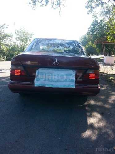Mercedes E 200 1992, 398,452 km - 2.0 л - Oğuz