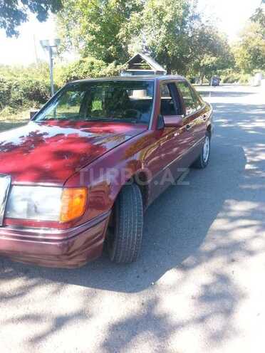Mercedes E 200 1992, 398,452 km - 2.0 л - Oğuz