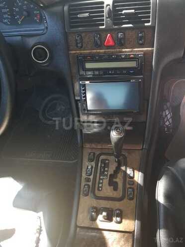 Mercedes E 240 1999, 276,000 km - 2.4 л - Gəncə