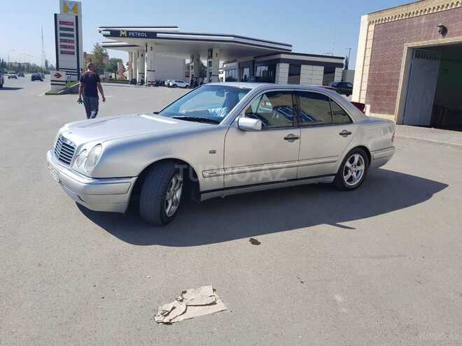 Mercedes E 240 1999, 276,000 km - 2.4 л - Gəncə