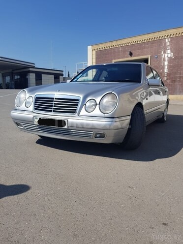 Mercedes E 240 1999, 276,000 km - 2.4 л - Gəncə
