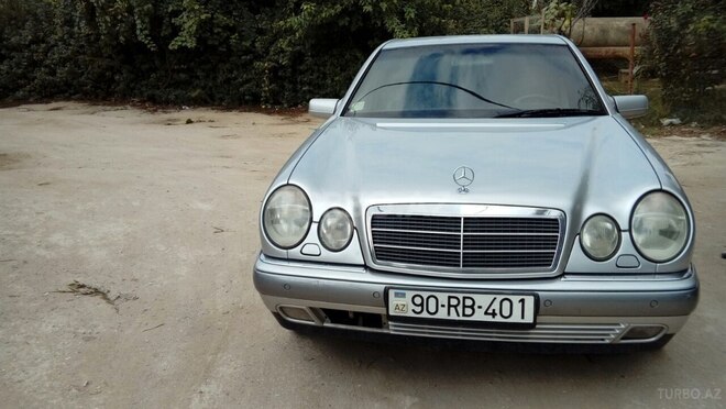 Mercedes E 240 1998, 286,000 km - 2.4 l - Bakı