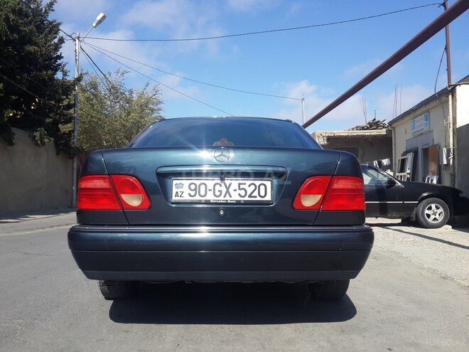 Mercedes E 200 1996, 256,352 km - 2.0 l - Bakı