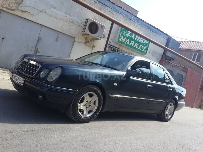 Mercedes E 200 1996, 256,352 km - 2.0 l - Bakı