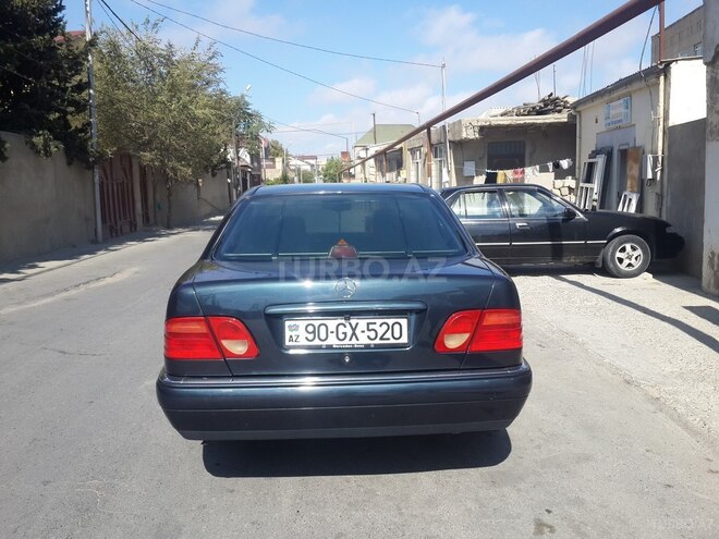Mercedes E 200 1996, 256,352 km - 2.0 l - Bakı