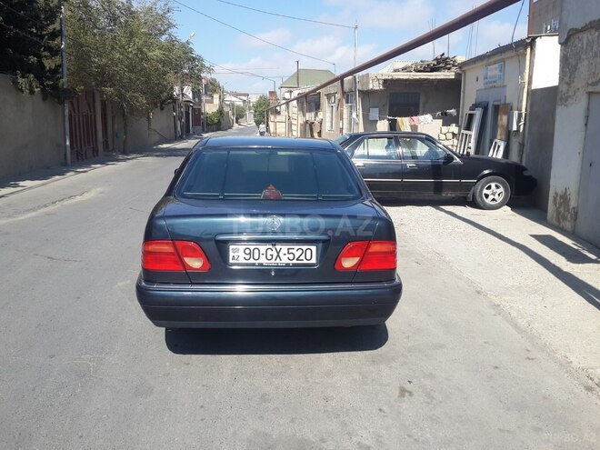 Mercedes E 200 1996, 256,352 km - 2.0 l - Bakı