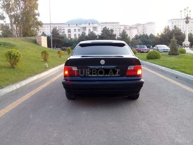 BMW 316 1994, 326,500 km - 1.6 l - Sumqayıt