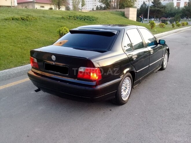 BMW 316 1994, 326,500 km - 1.6 l - Sumqayıt