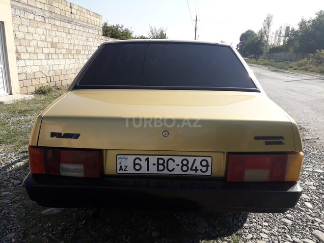 LADA (VAZ) 21099 2000, 250,000 km - 1.5 l - Ucar