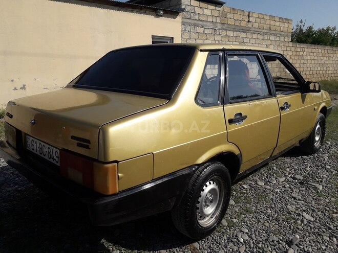 LADA (VAZ) 21099 2000, 250,000 km - 1.5 l - Ucar