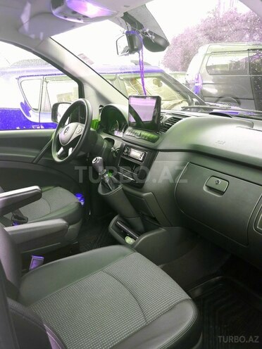 Mercedes Viano 2010, 2,005,000 km - 2.2 l - Bakı