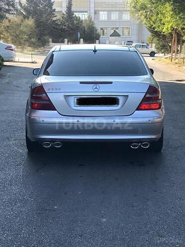 Mercedes E 320 2003, 181,000 km - 3.2 l - Xırdalan