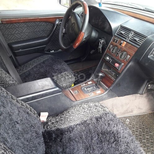 Mercedes C 180 1993, 297,000 km - 1.8 l - Bakı