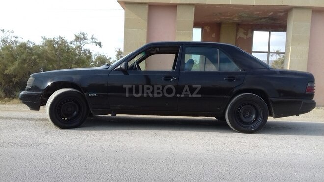 Mercedes E 200 1990, 315,000 km - 0.2 l - Bakı