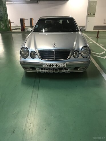 Mercedes E 220 2001, 436,000 km - 2.2 л - Bakı