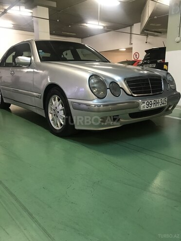 Mercedes E 220 2001, 436,000 km - 2.2 л - Bakı