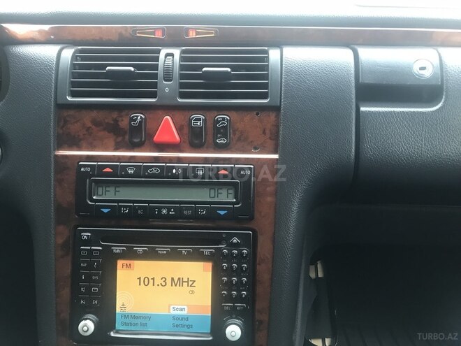 Mercedes E 220 2001, 436,000 km - 2.2 л - Bakı