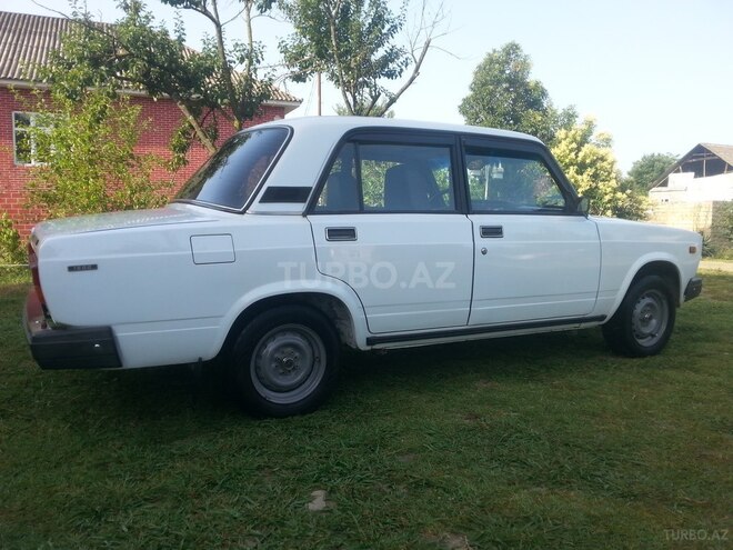 LADA (VAZ) 2107 2005, 100,000 km - 1.5 l - Astara