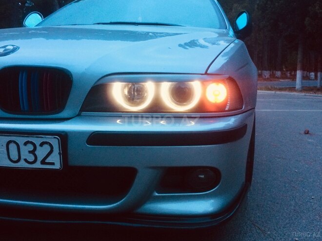 BMW 525 2000, 235,000 km - 2.5 л - Bakı