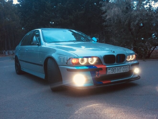 BMW 525 2000, 235,000 km - 2.5 л - Bakı