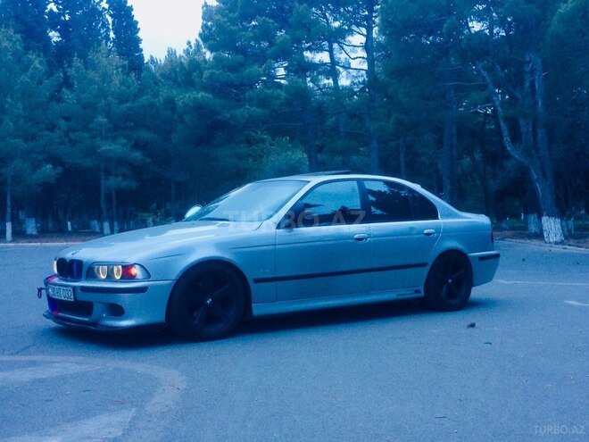 BMW 525 2000, 235,000 km - 2.5 л - Bakı