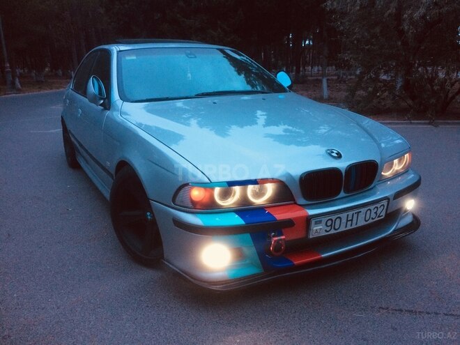 BMW 525 2000, 235,000 km - 2.5 л - Bakı