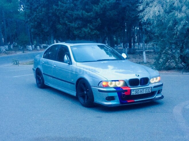 BMW 525 2000, 235,000 km - 2.5 л - Bakı